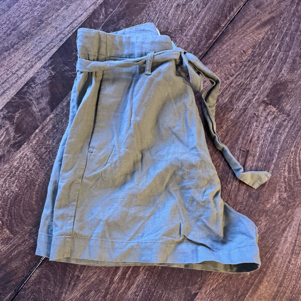 LOFT Olive Green Paperbag Tie-Waist High-Rise Shorts- NWT - Picture 6 of 6